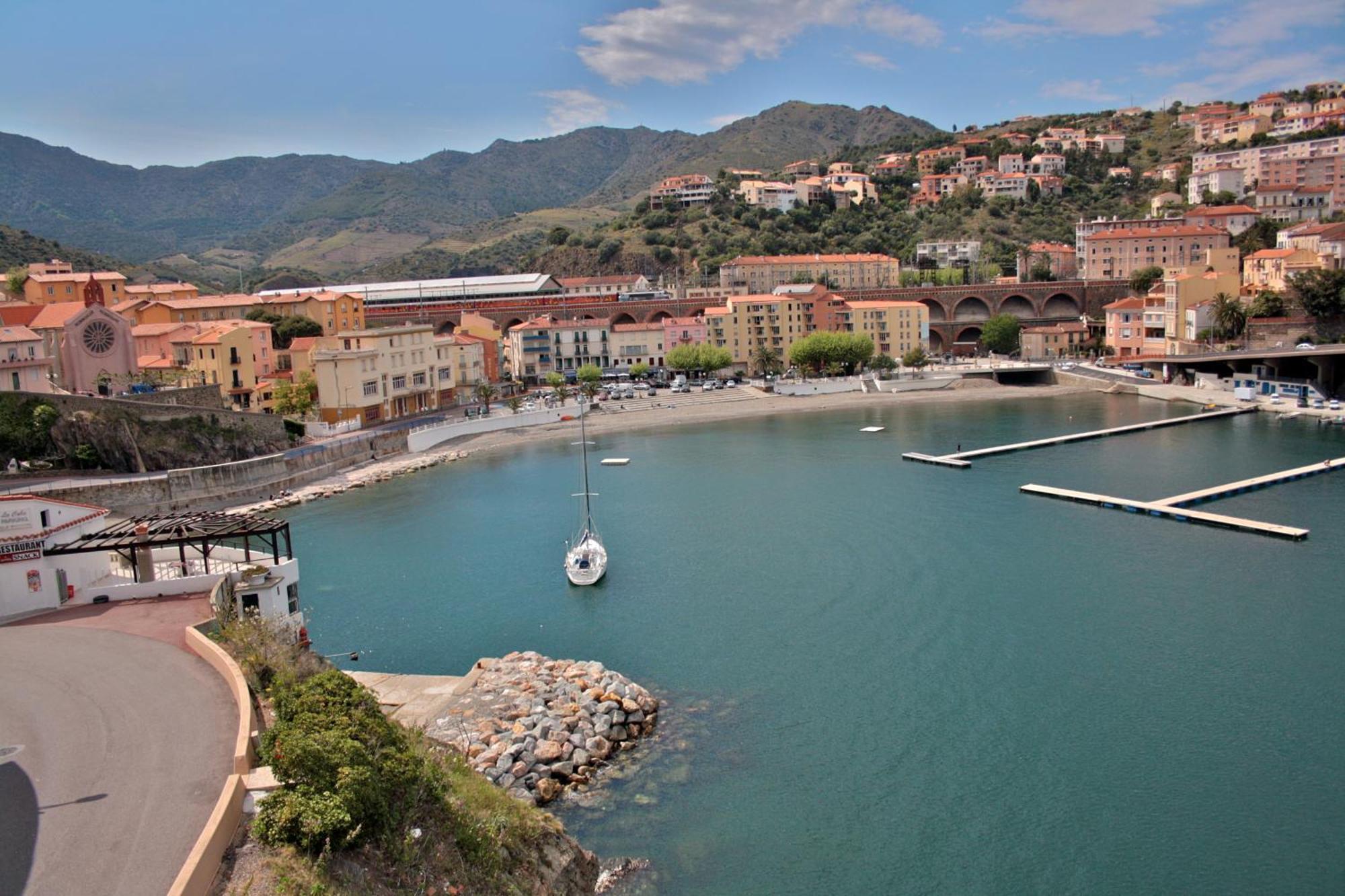 Hotel La Vigie - Face A La Mer Cerbere Exterior photo